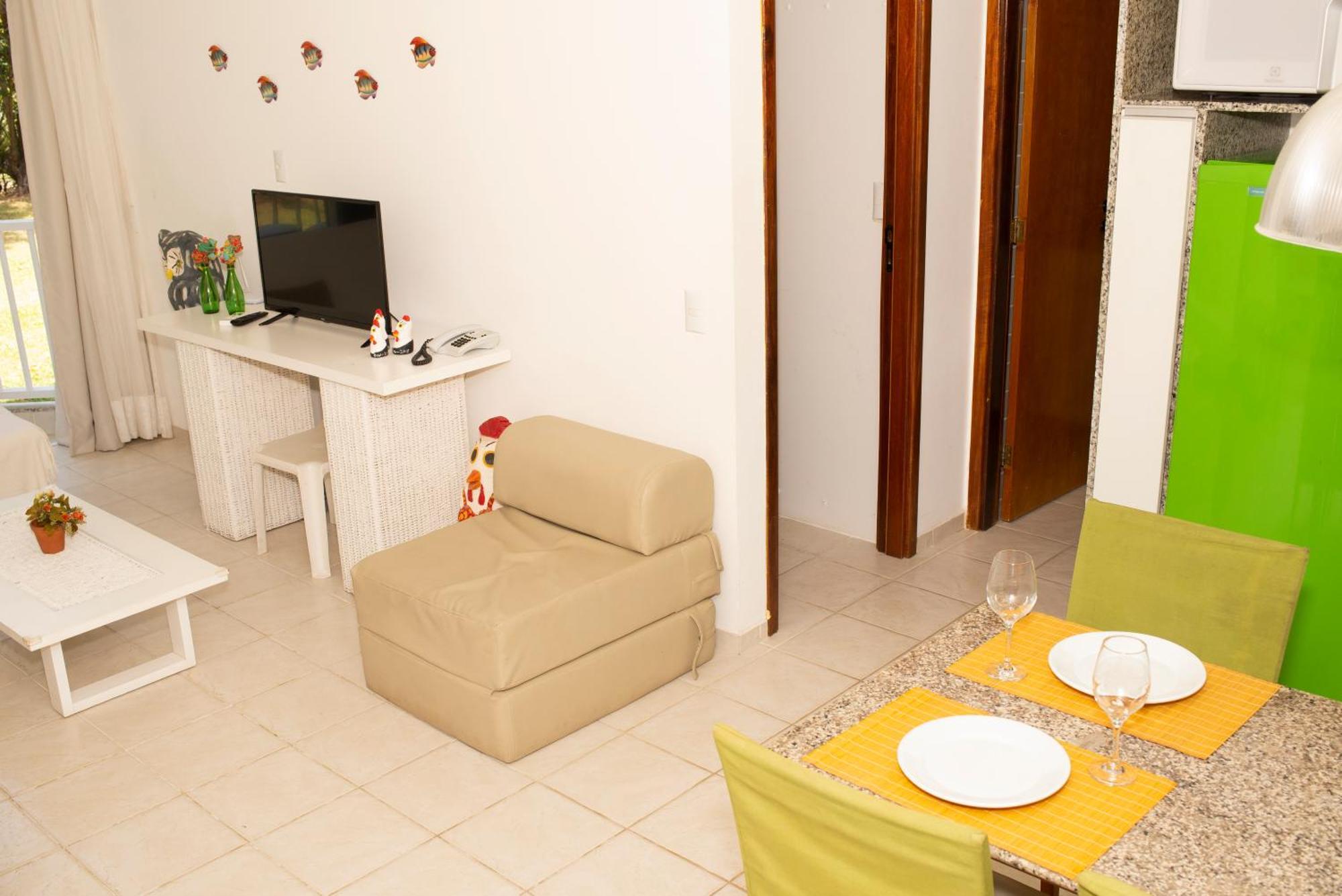 Apartment Flat Equipado Marupiara: Beachfront Oasis With Pool In