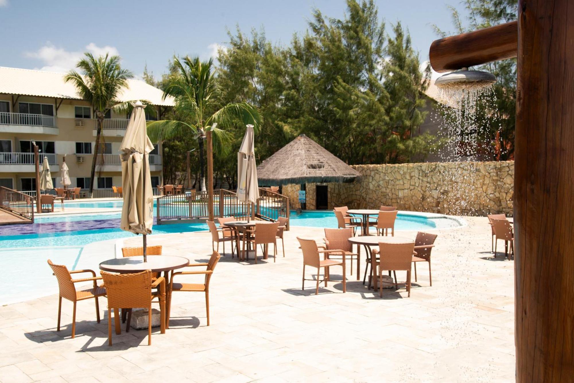 Flat Equipado Marupiara: Beachfront Oasis With Pool In Apartment *