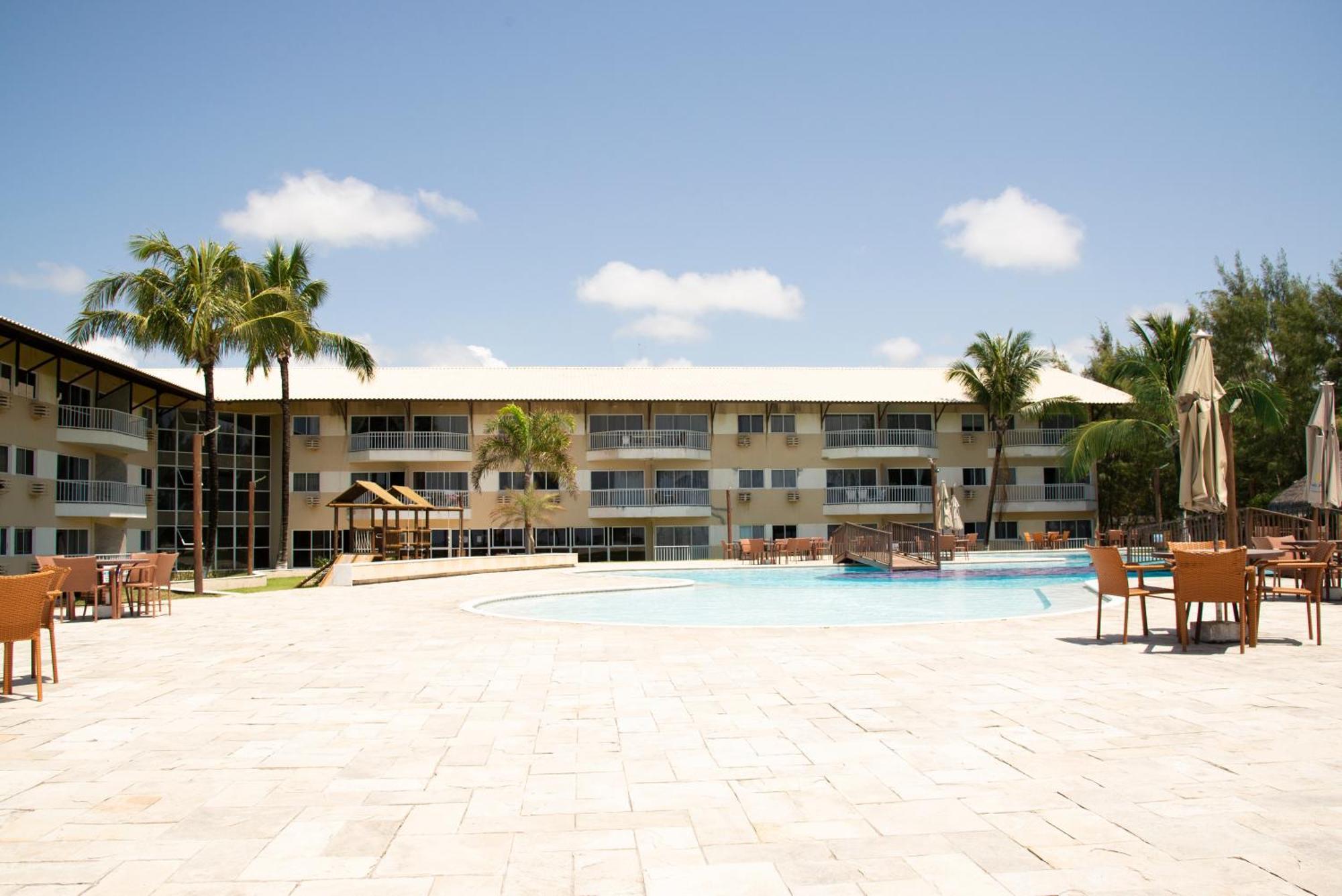 Flat Equipado Marupiara: Beachfront Oasis With Pool In Apartment