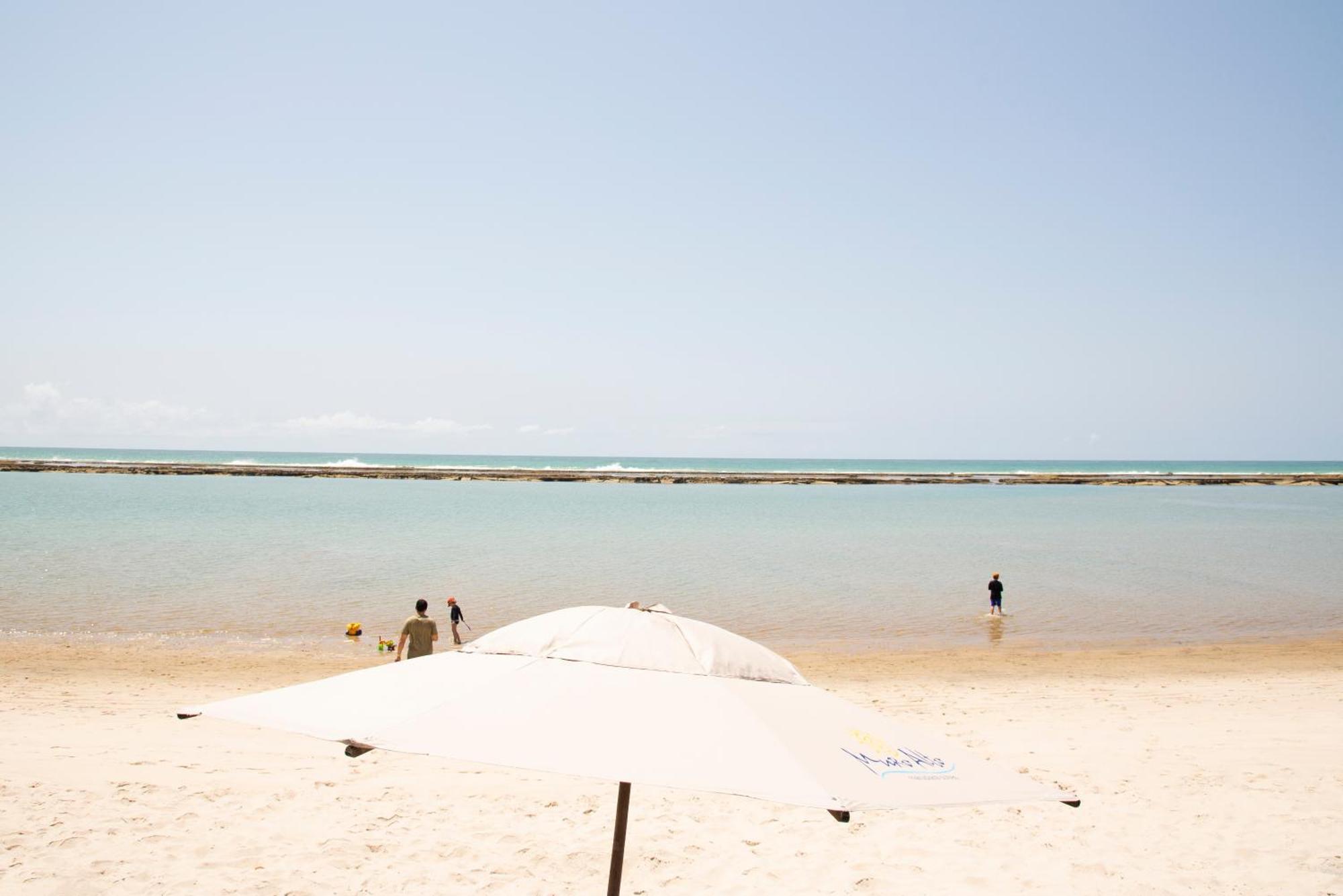 Flat Equipado Marupiara: Beachfront Oasis With Pool In Apartment Porto de Galinhas