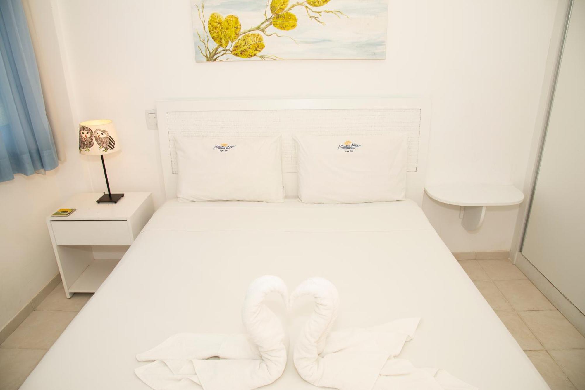 Flat Equipado Marupiara: Beachfront Oasis With Pool In * Porto de Galinhas