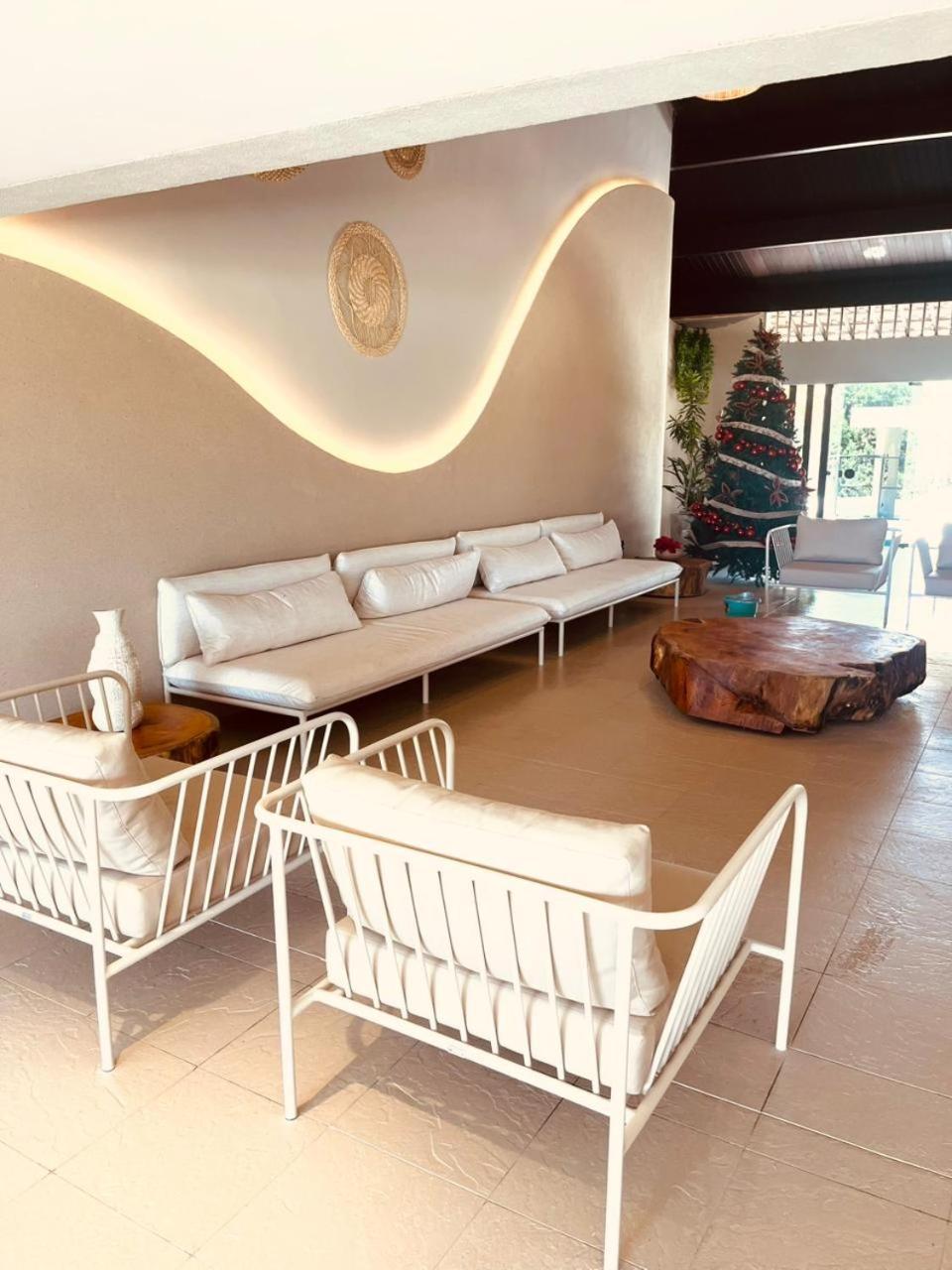 Apartment Flat Equipado Marupiara: Beachfront Oasis With Pool In